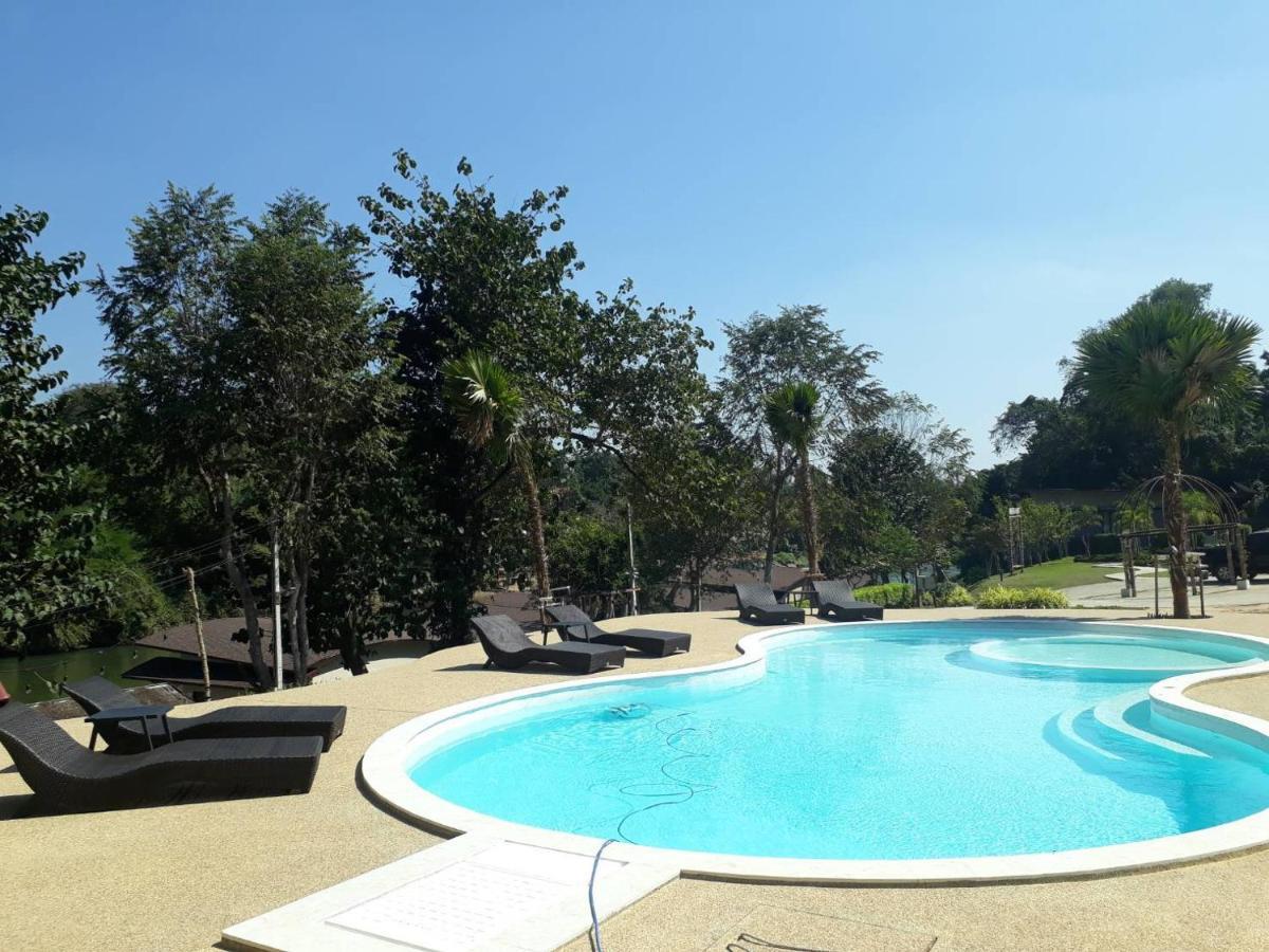 Binlha Raft Resort Ban Huai Maenam Noi Extérieur photo